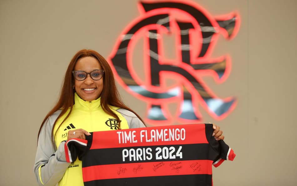 Medalhistas olímpicos comemoram tetra do Flamengo na Libertadores