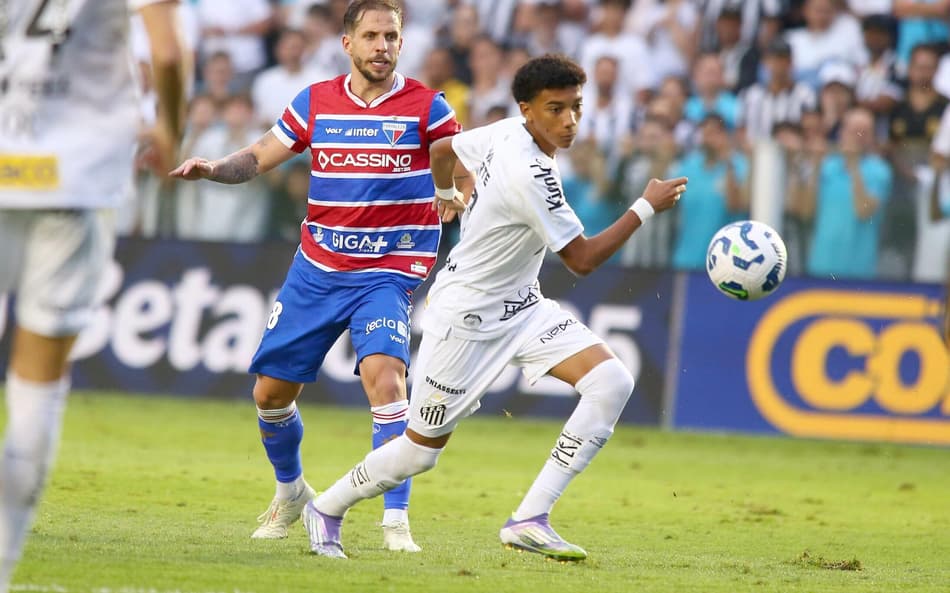 Entenda como Vojvoda pretende usar Robinho Jr no Santos na reta final do Brasileirão