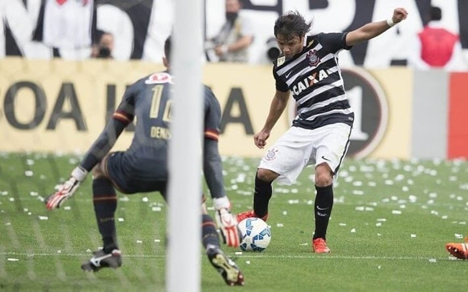 Corinthians 6 x 1 São Paulo no Brasileirão 2015; Timão reserva passeia em Itaquera