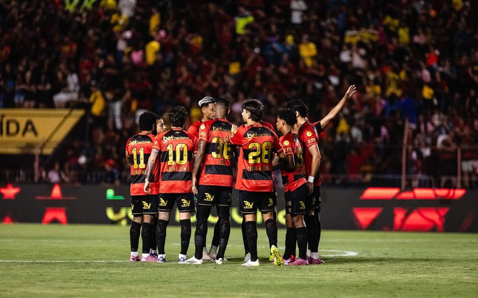 Sport pode ser rebaixado nesta rodada (Foto: Paulo Paiva / Sport)