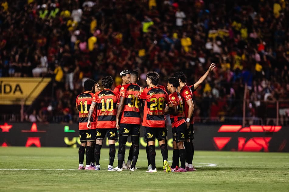 Sport pode ser rebaixado nesta rodada (Foto: Paulo Paiva / Sport)