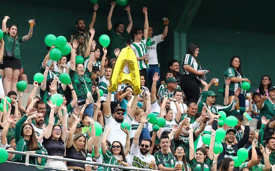 Maior campeão, Coritiba iguala dois times com mais acessos na Série B; veja ranking