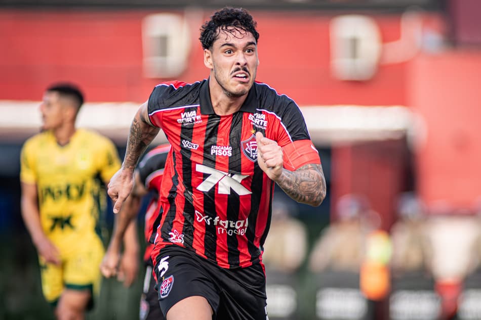 Lucas Halter comemora gol do Vitória contra o Mirassol (Foto: Victor Ferreira / EC Vitória)
