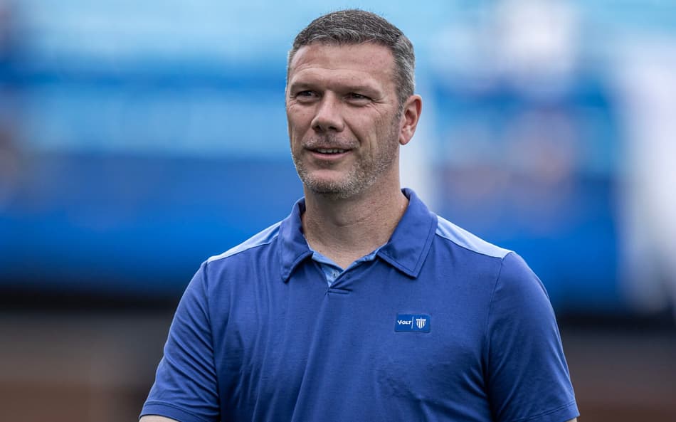 Tite convida, e técnico deixa o Avaí para ser auxiliar