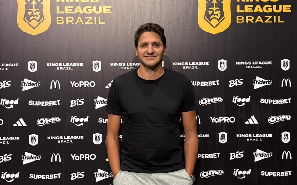 Edmilson, pentacampeão mundial com o Brasil em 2002, esteve no evento da Kings League em São Paulo