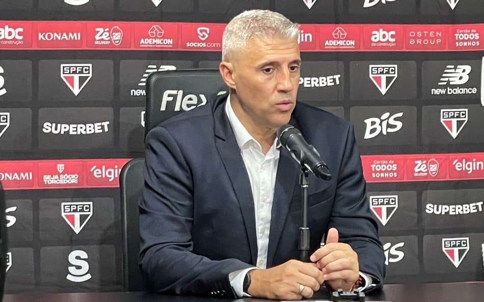 Hernán Crespo em coletiva do São Paulo