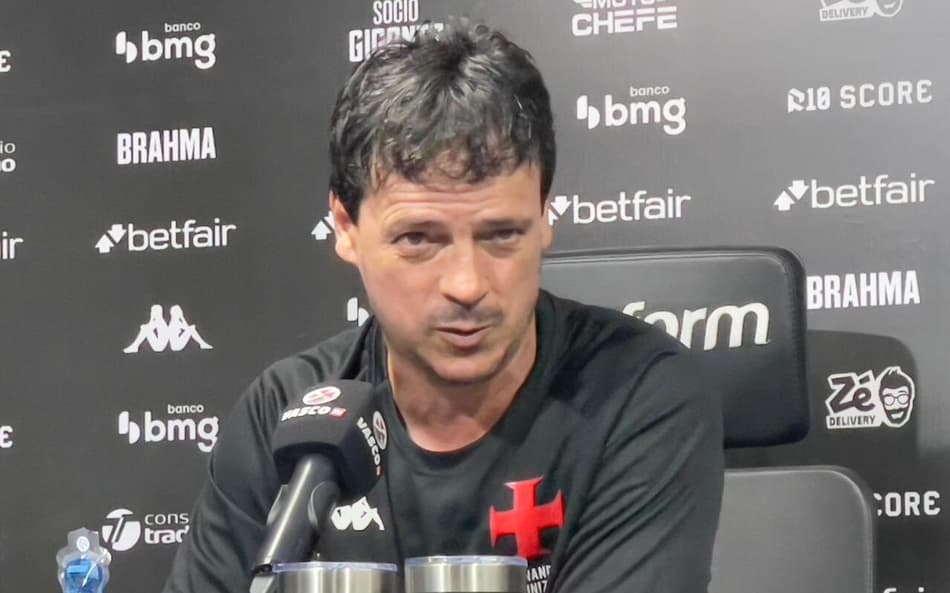 Fernando Diniz após derrota do Vasco para o São Paulo (Foto: Pedro Cobalea/Lance!)