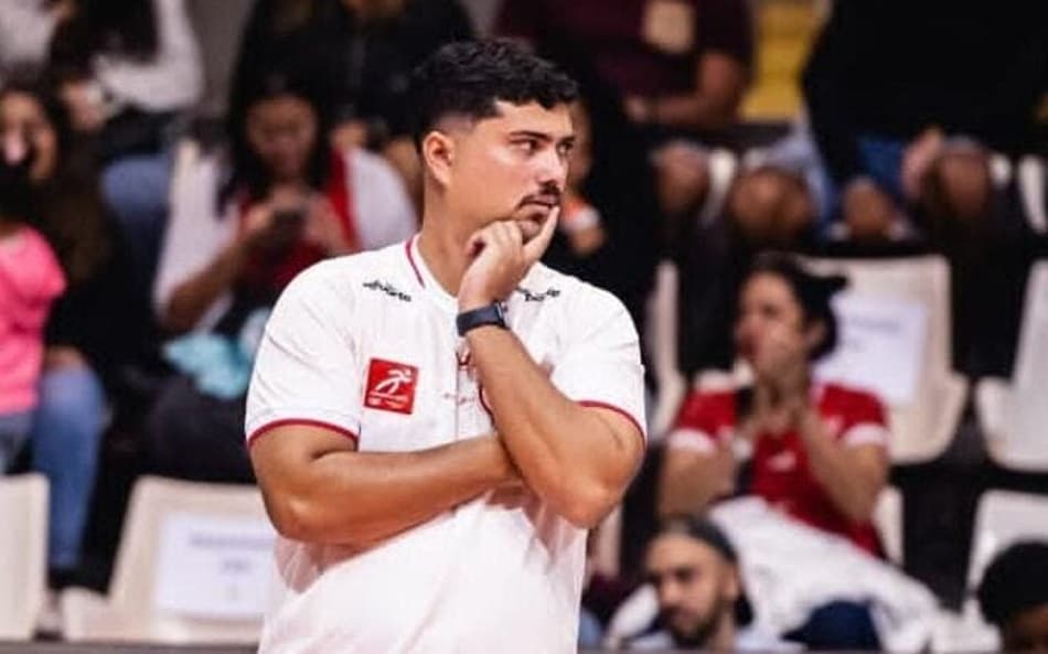Matheus Bieler, técnico do Tijuca Tênis Clube (Foto: Thiago Mendes / CBV)