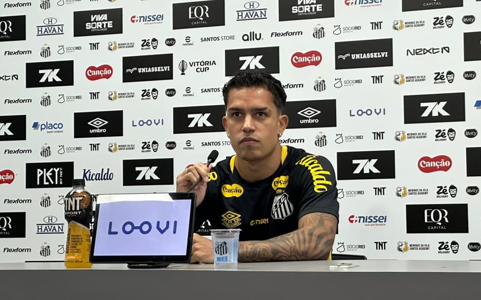 Igor Vinícius comenta elogio de Neymar e revela ligação de Alexandre Mattos após duelo contra o Flamengo