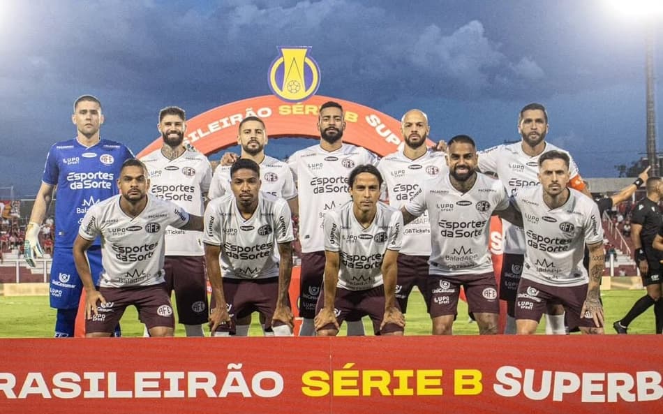 Goleiro joga pela Ferroviária (Foto: Reprodução/ Instagram)