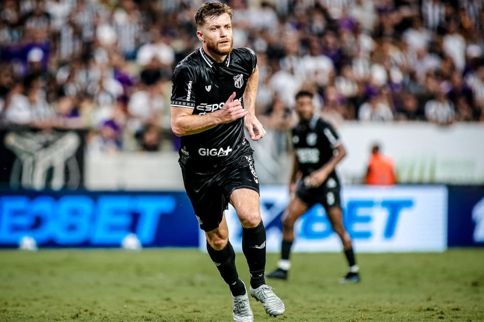 Willian Machado na partida entre Ceará e Internacional, pelo Brasileirão (Foto: Jonathan Feitosa De Sousa/W9 Press/Gazeta Press)
