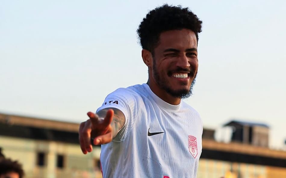 Ygor Nogueira em ação pelo Sabah (Foto: Instagram/Sabah)