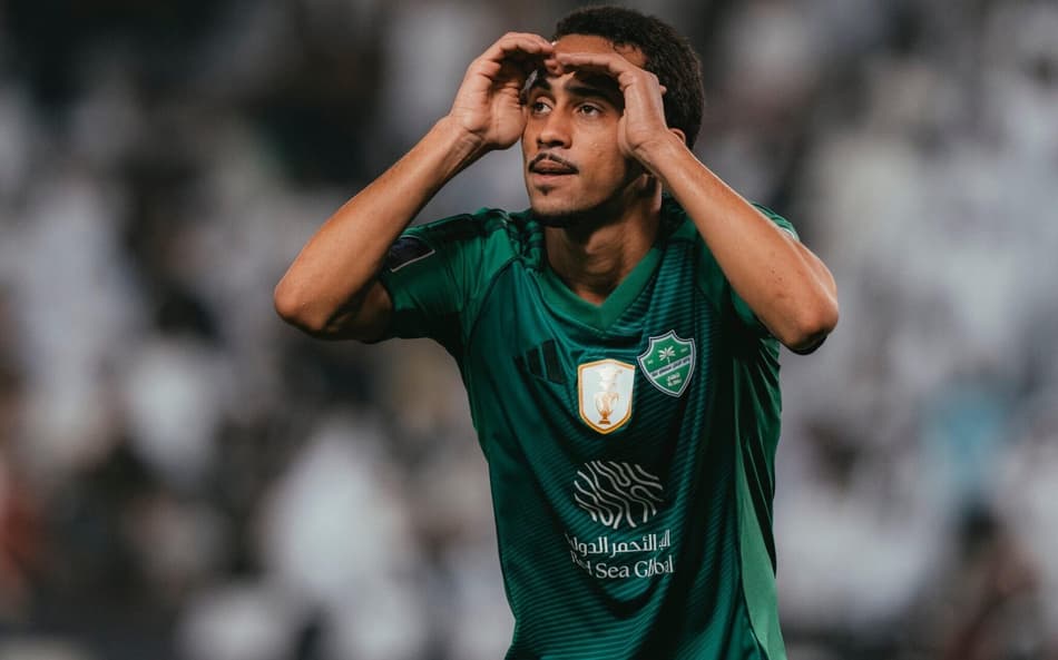 Matheus Gonçalves em ação pelo Al-Ahli (Foto: Divulgação/Al-Ahli)