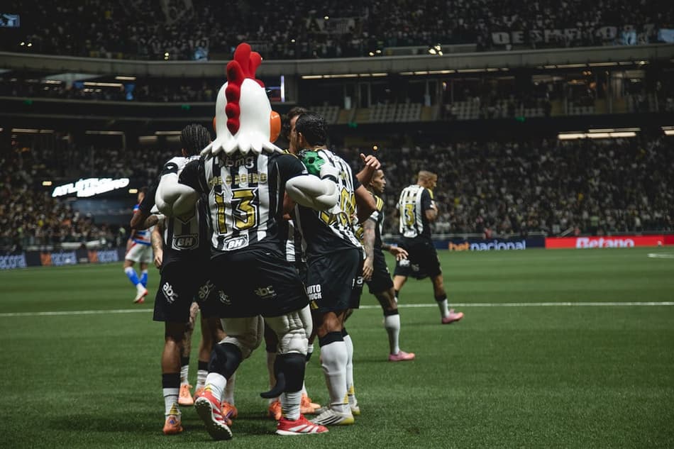 Atlético-MG comemora gol de Hulk contra o Fortaleza (Foto: Pedro Souza / Atlético-MG)