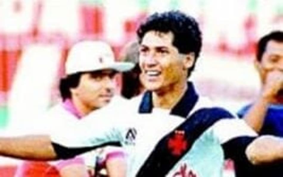 Grêmio 0 x 2 Vasco no Brasileirão 1988; Bismarck brilha no Olímpico