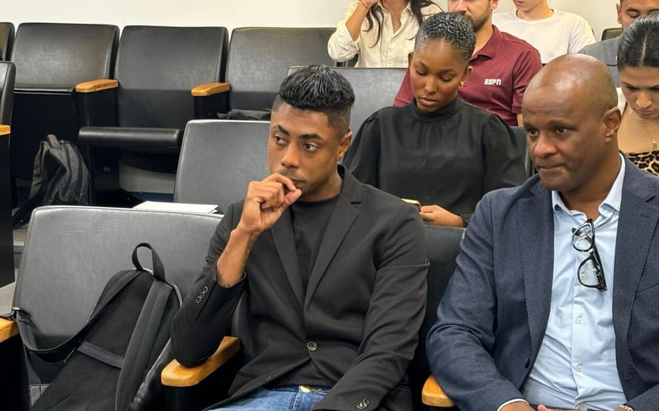 Bruno Henrique, do Flamengo, durante julgamento no STJD (Foto: Lucas Bayer/Lance!)