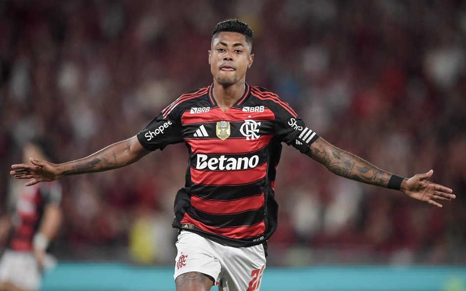 Bruno Henrique comemora gol no jogo do Flamengo contra o Sport