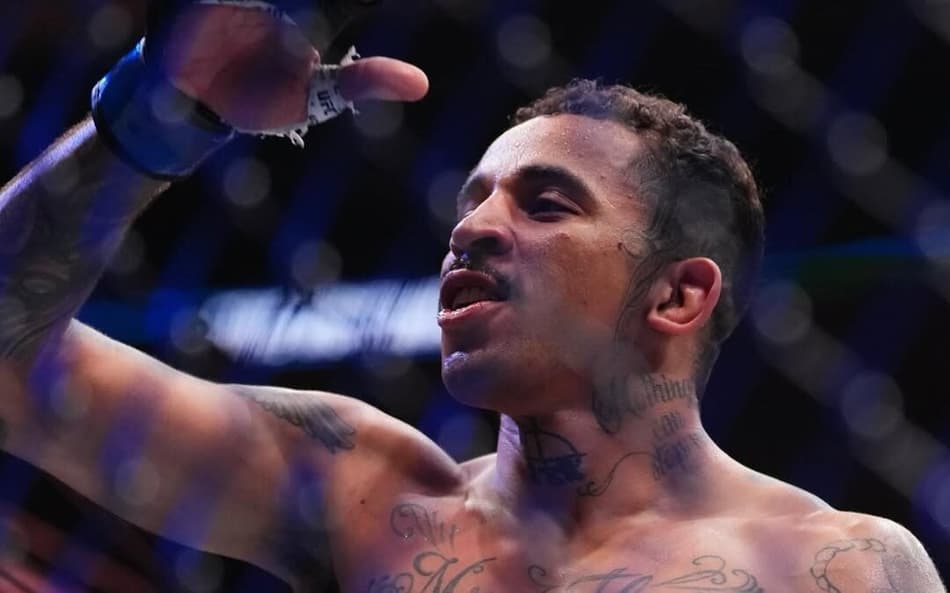 Carlos Prates após vitória no UFC 319 (Foto: Divulgação/UFC)