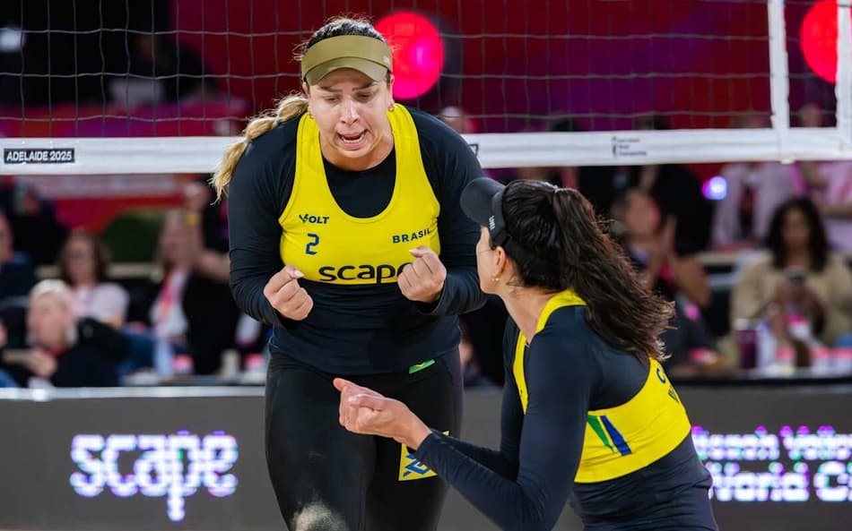 Carol e Rebecca perdem na semifinal do Mundial de Vôlei de Praia (Foto: Volleyball World)