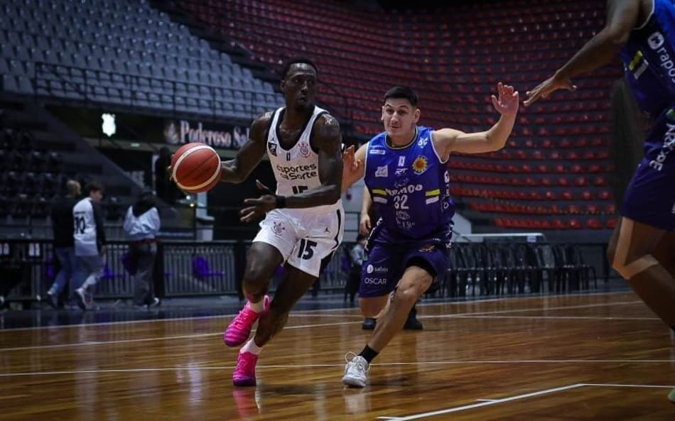 Corinthians e São José se enfrentam no NBB (Foto: Divulgação / Beto Miller)