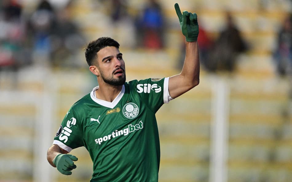 Flaco López comemora seu gol no jogo do Palmeiras contra o Bolívar