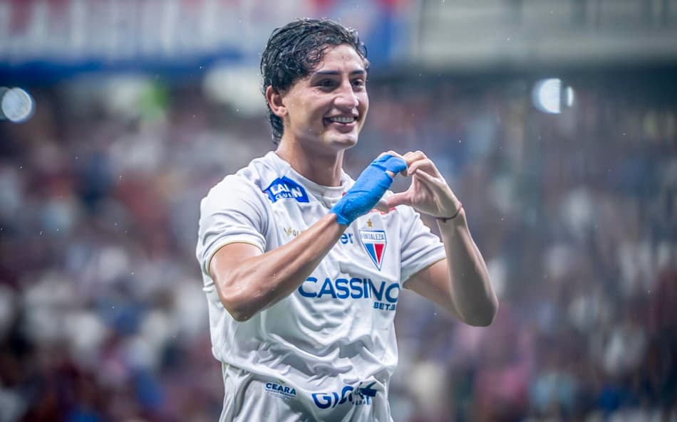 Herrera comemora gol do Fortaleza na Arena Fonte Nova