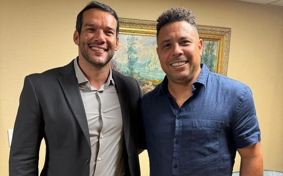 Samir Xaud, presidente da CBF, e Ronaldo Fenômeno (Divulgação/CBF)