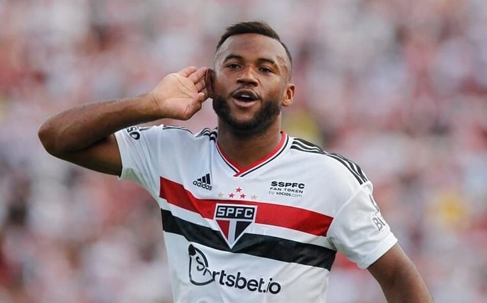 São Paulo: Luan passa por procedimento na coxa