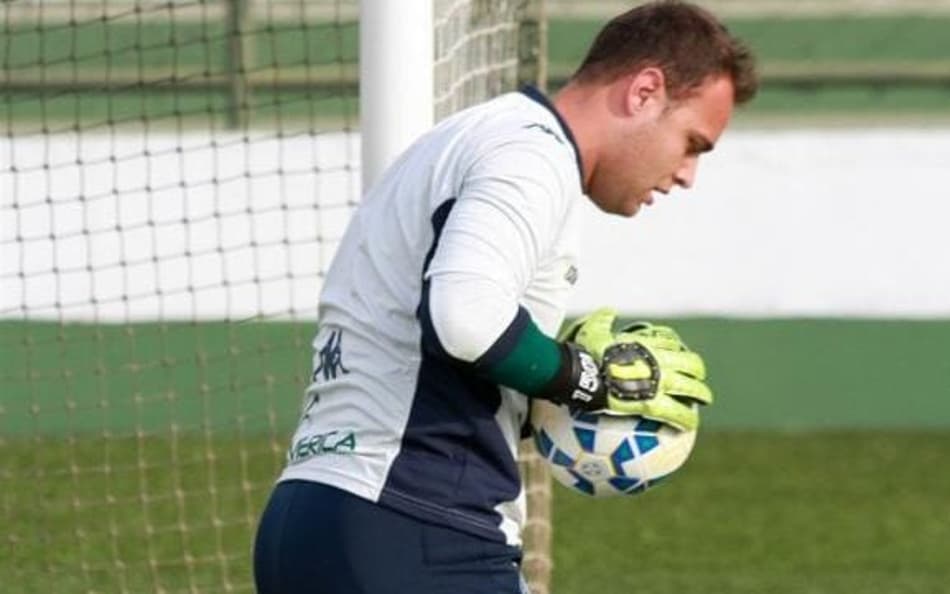 Renan, do Goiás (Foto: Divulgação/Goiás E.C.)