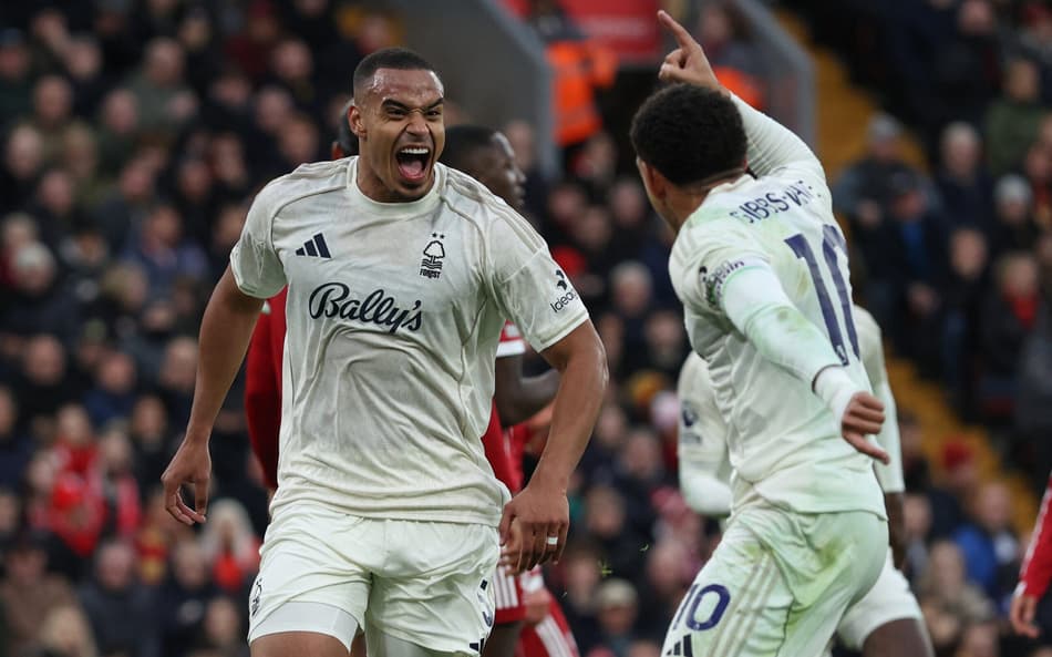 Com gol de Murillo, o Nottingham Forest venceu o Liverpool pela Premier League (Foto: Darren Staples / AFP)