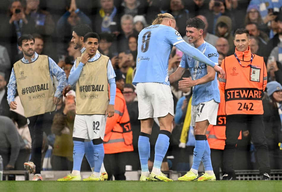 Pela Champions League, o Manchester City venceu o Borussia Dortmund por 4 a 1 (Foto: Oli SCARFF / AFP)