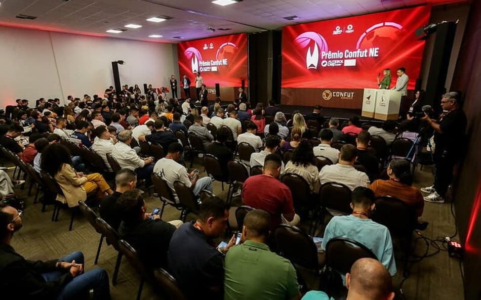 Recife recebe 3º Summit Brasileiro de Futebol Feminino