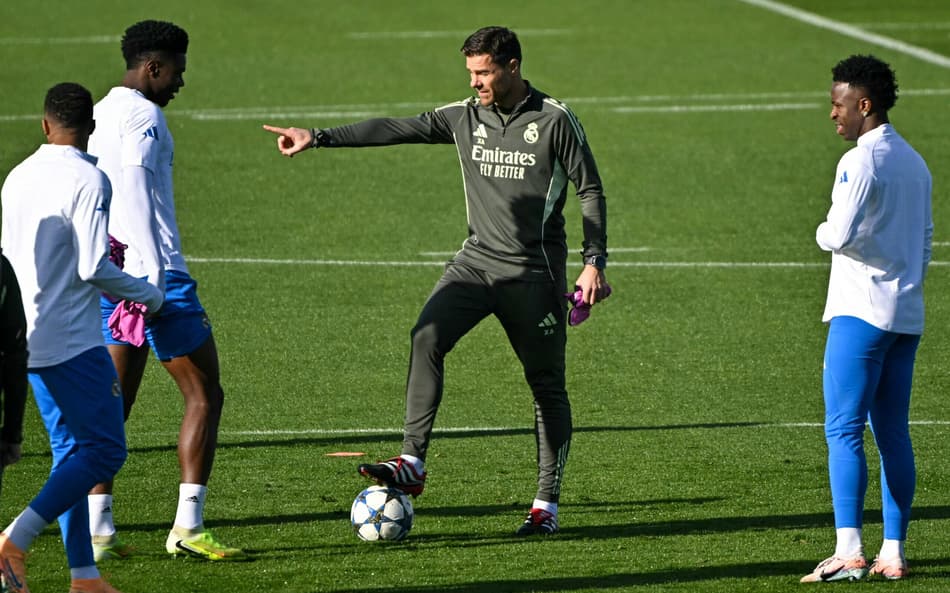 FBL-EUR-C1-REAL MADRID-TRAINING