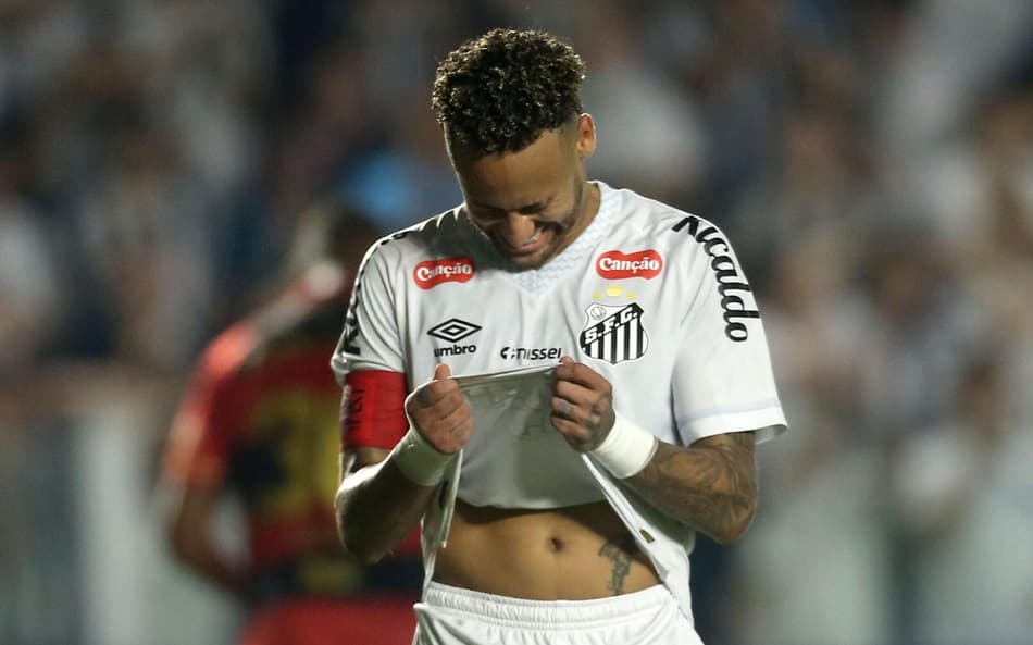 Neymar foi um dos destaques da vitória do Santos (Foto: Guilherme Dionizi/Código19/Gazeta Press)