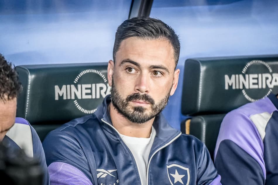 Davide Ancelotti é o técnico do Botafogo (Foto: Fillipe Alves/Agência F8/Gazeta Press)