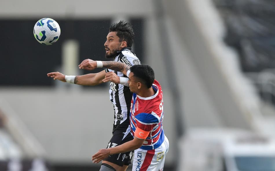 Gol em Fortaleza x Botafogo agita briga contra o rebaixamento no Brasileirão