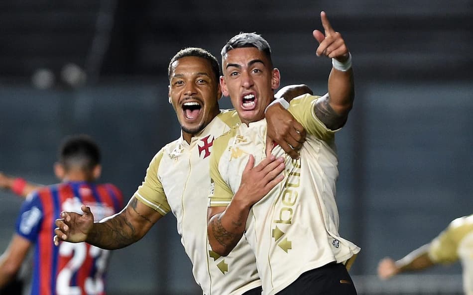 Puma ao lado de David após marcar contra o Bahia (Foto: Alexandre Durão/ZIMEL PRESS)