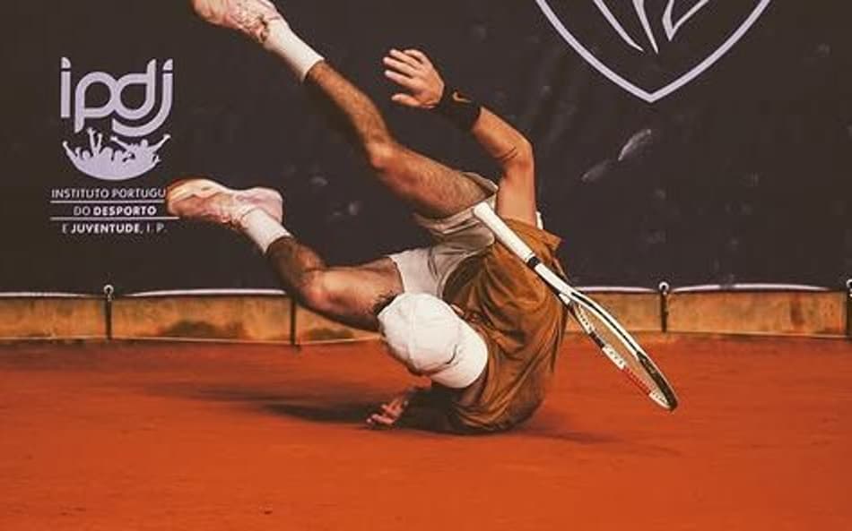 Tenista recebe suspensão de 20 anos por fraudar partidas