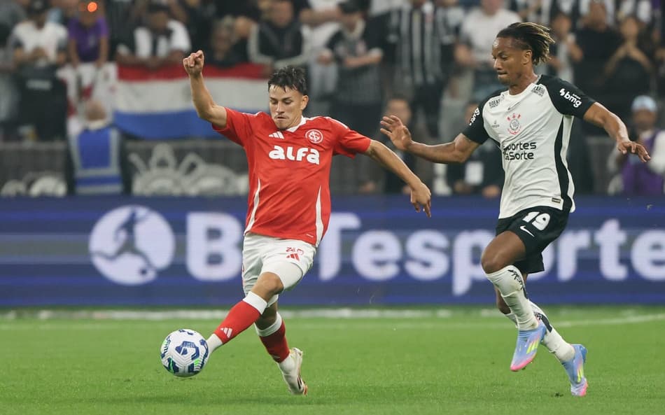 Com chances de rebaixamento, Internacional está no Z4 (Foto: Ricardo Duarte / Internacional)