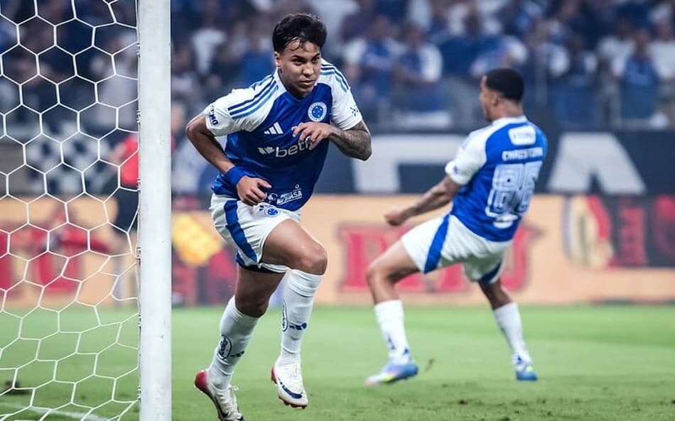 Atacante Kaio Jorge comemora gol contra o Atlético-MG (Foto: Gustavo Aleixo/Cruzeiro)