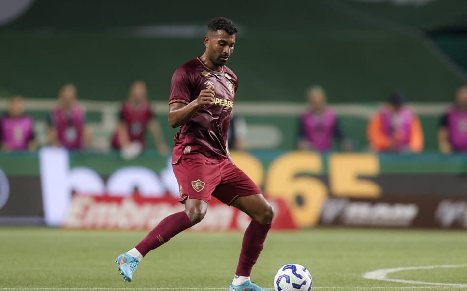 Thiago Santos em ação pelo Fluminense (Foto: Marcelo Gonçalves/ Fluminense FC)