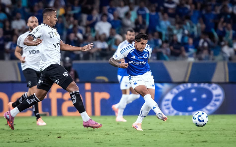 Lucas Romero, jogador do Cruzeiro (Foto: Gustavo Aleixo/Cruzeiro )