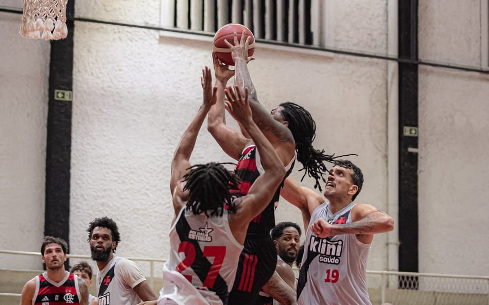 Veja os lances da vitória do Flamengo sobre o Vasco pelo NBB