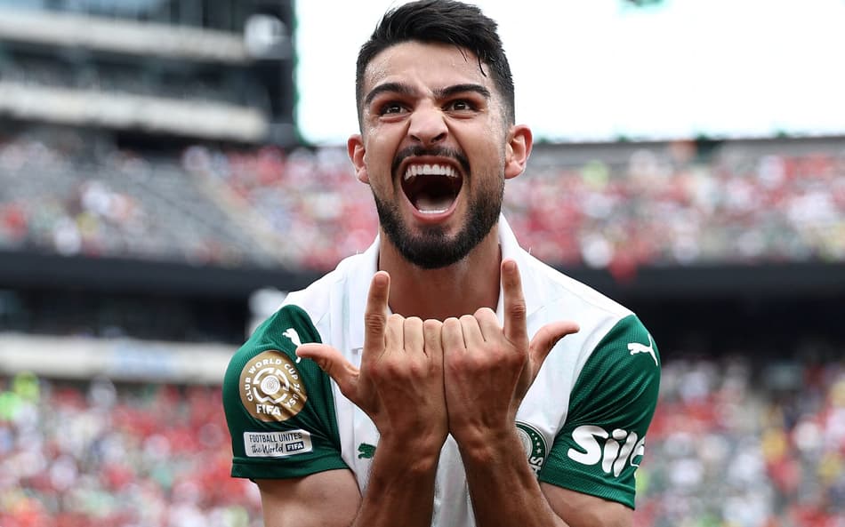 Flaco López comemora seu gol pelo Palmeiras contra o Al-Ahly no Mundial (Foto: FRANCK FIFE / AFP)