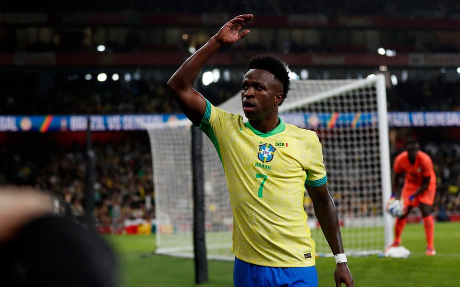 Vini Jr durante amistoso Brasil x Senegal (Foto: Ian Kington / AFP)