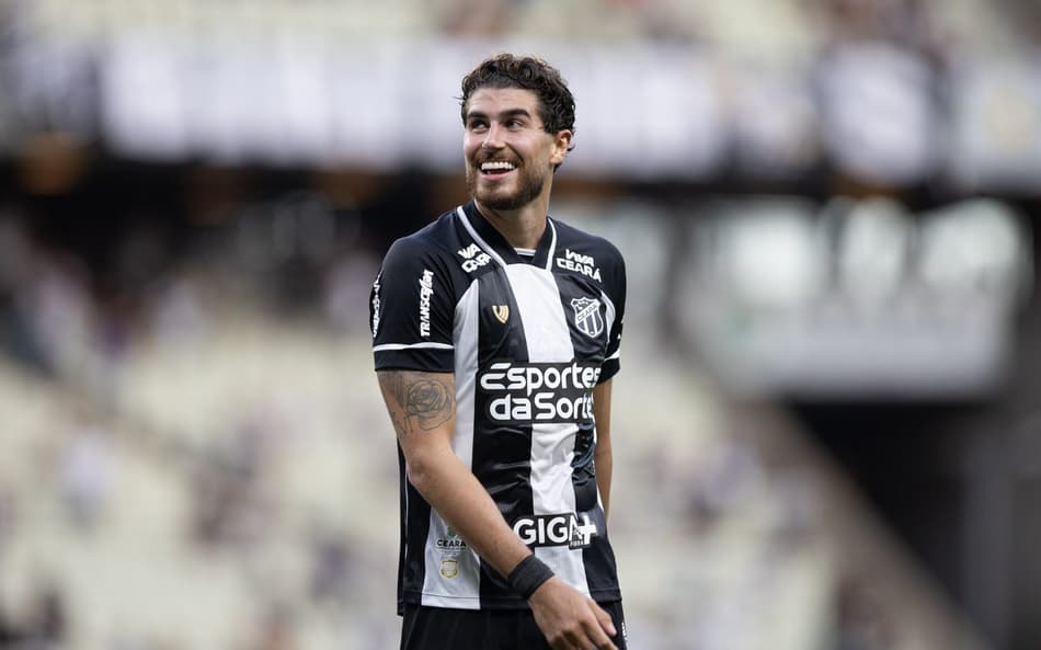 Pedro Raul marcou 13 gols pelo Ceará até o momento (Foto: Baggio Rodrigues/AGIF)