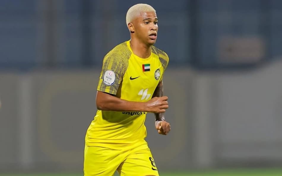 Caio Eduardo em ação pelo Al-Ittihad Kalba (Foto: Divulgação/Al-Ittihad Kalba)