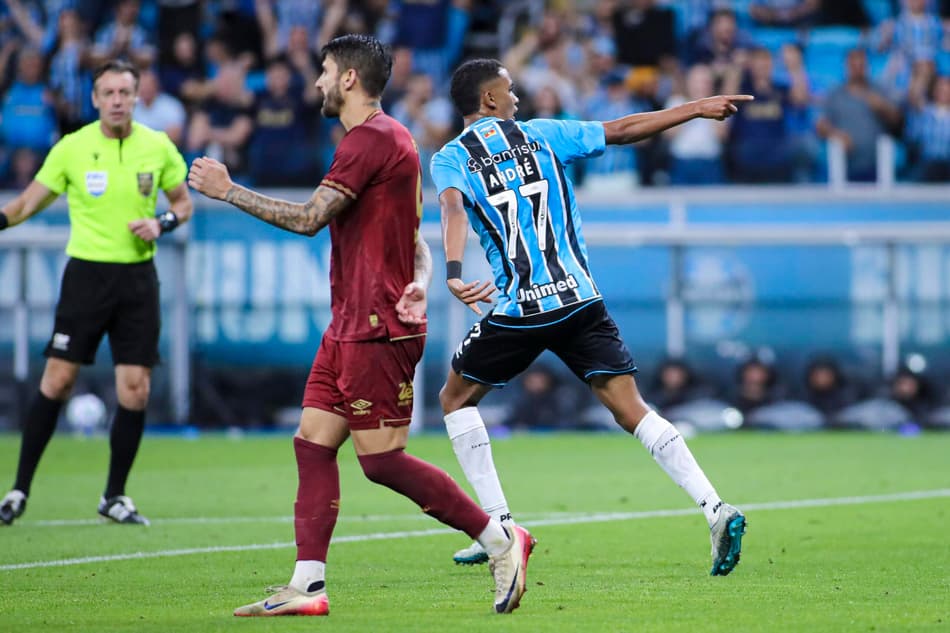 André Henrique gol comemoração Grêmio Fluminense Brasileirão
