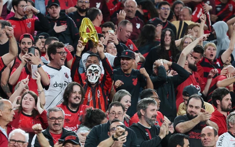 Athletico América-MG torcida Série B Série A