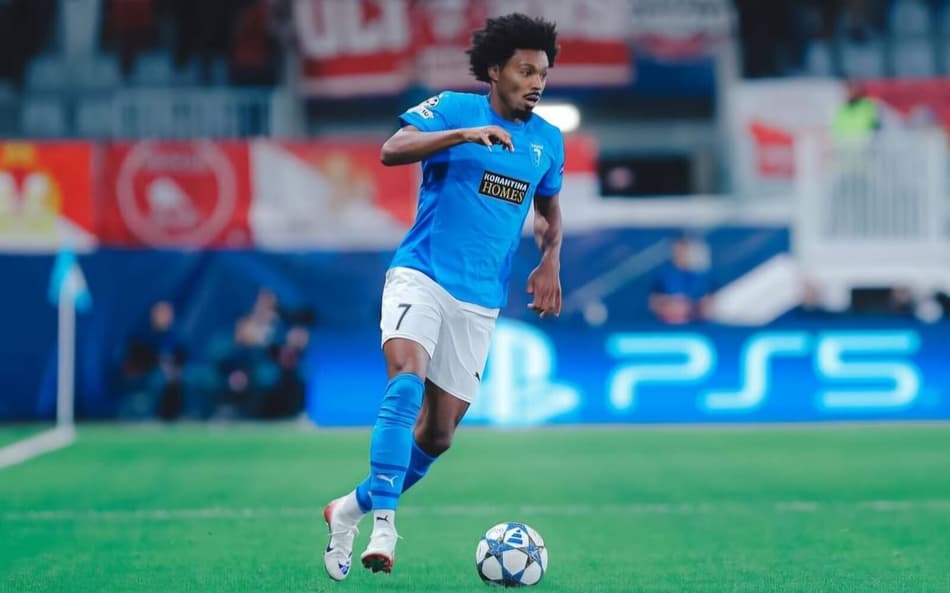 Bruno Felipe em ação pelo Pafos na Champions League (Foto: Divulgação)